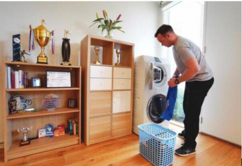 澳洲台球冠军贾斯汀·坎贝尔成为卡萨帝洗衣机用户