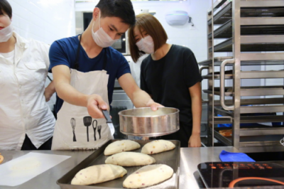 比在德国吃龙虾还好的工作是什么？他们都抢到了