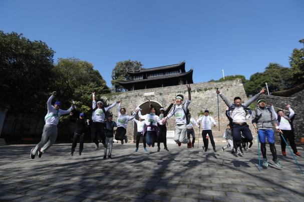 想免费游景在运动中做公益？那就来和苏宁“益起善行”吧