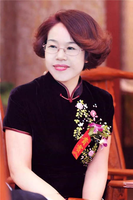 陆机科技董事长田向阳荣获“亚洲品牌十大杰出女性”
