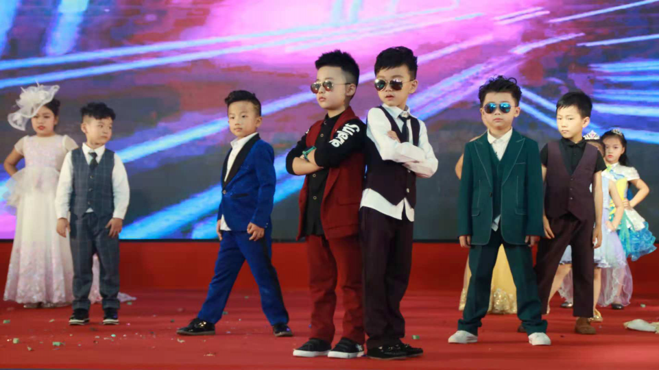 2018 AT-STAR国际星模大赛暨吉隆坡国际儿童时装周正式启动
