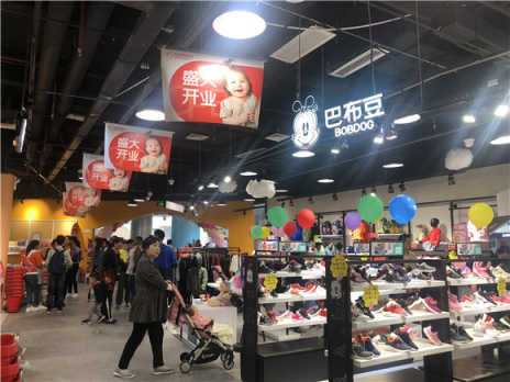 苏宁红孩子百店同庆 智慧母婴构建全场景生态