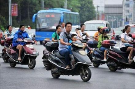 电动车“新国标”的洗牌尬局：一个行业都在“超标”