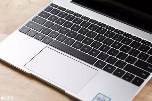 HUAWEI MateBook 13寸全面屏笔记本 创新再次升级