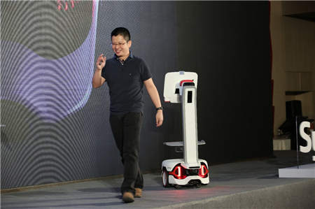 炬星牵手英伟达、京东推出人机协作型自主移动机器人「Syrius炬星AMR」
