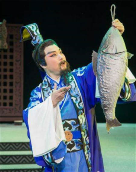 传递正能量 秀色娱乐走进楚剧《悬鱼太守》