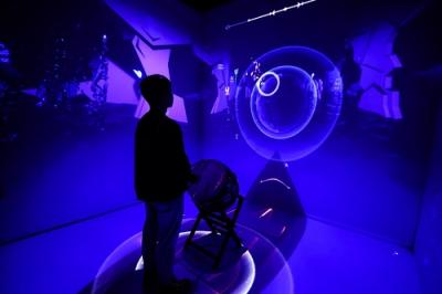 让深圳人排了2天队的腾讯“方盒子”又来了，2000平米26个展项