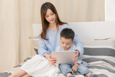 双十二年终大放价 华为智能语音平板M5青春版低至1749元