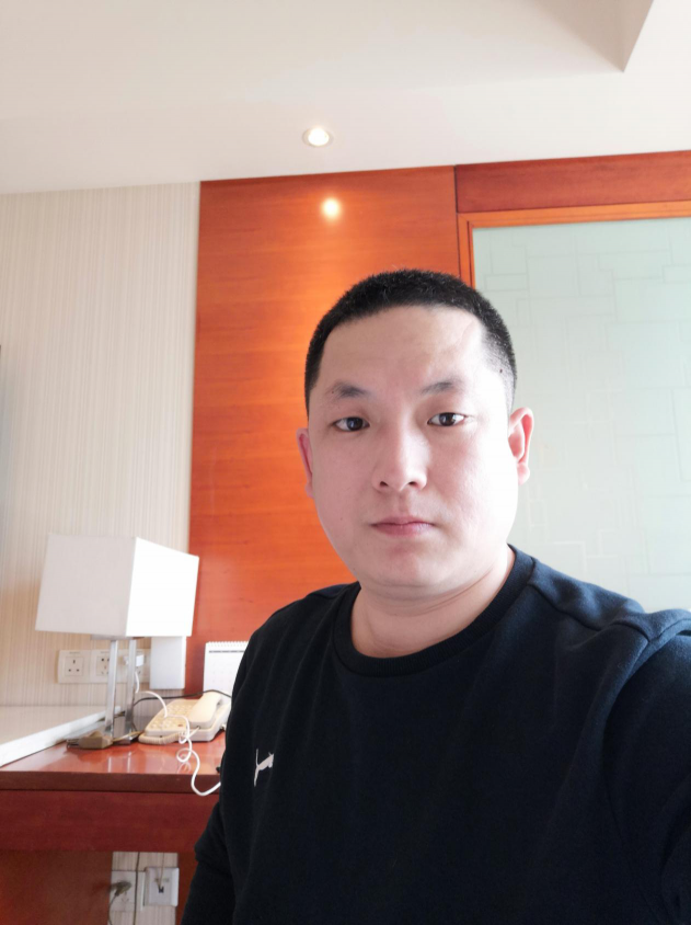 华为nova4评测:最美极点全面屏，旗舰级拍照功能加持