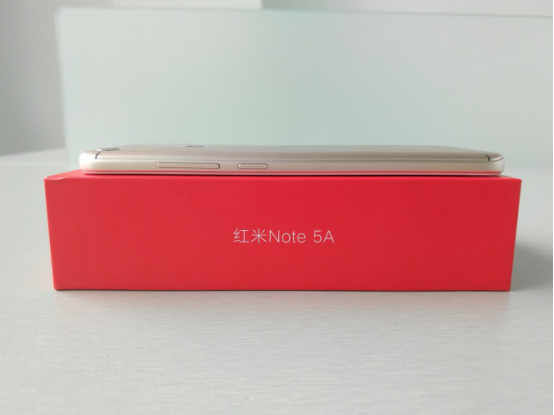 【极客网】in评测：除了1600w柔光自拍外 红米Note5A它值不值得买？315.png