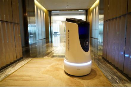 云迹科技获携程战略投资，酒店服务机器人市场格局尘埃落定