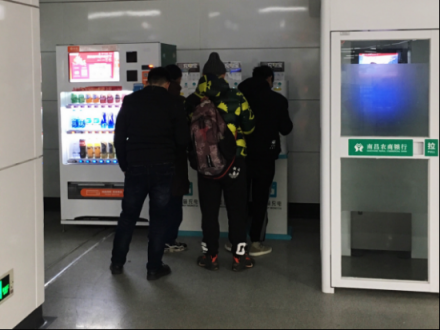 怪兽充电独家进驻南昌地铁 市民出行手机充电有保障