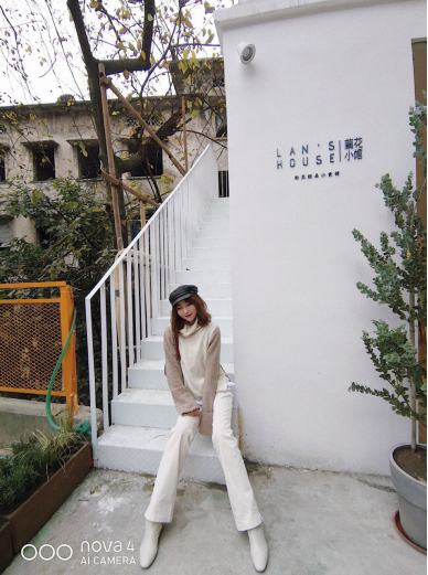 开学季智能手机那么多，为什么华为nova4如此受欢迎