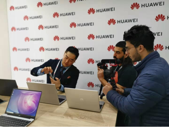 脱颖而出！华为MateBook 14征战MWC 2019获外媒好评
