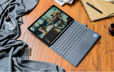 带你在移动办公与影音娱乐之间全时在线，HUAWEI MateBook E图享