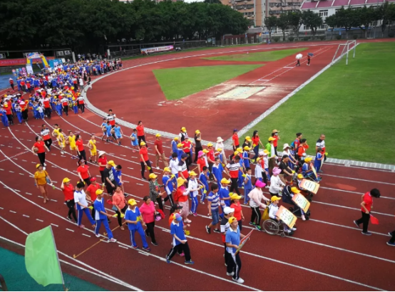 为爱行动 · 稳健走进特殊学校，温暖孩子青春梦