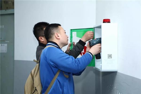 生死时速，“她”救了清华学生的命