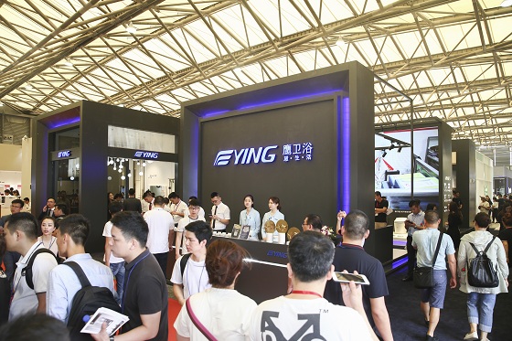 YING硬核亮相KBC，现场签约CCTV2《秘密大改造》