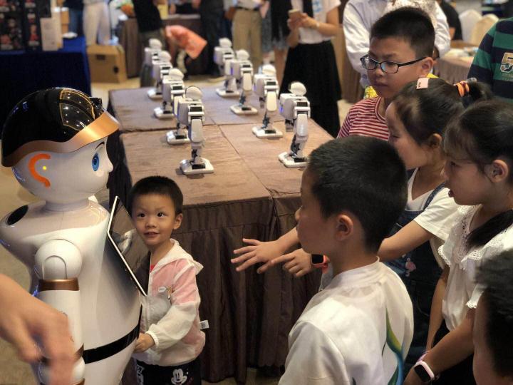 2019“机甲之都”机器人儿童艺术创作大赛顺利举办！