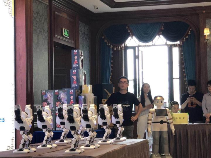2019“机甲之都”机器人儿童艺术创作大赛顺利举办！