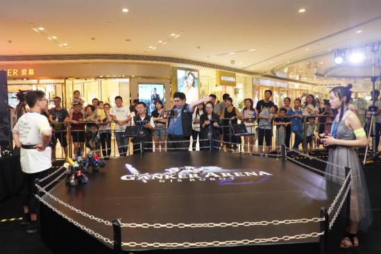 WCG中国区决赛开打在即 工匠社格斗机器人亮相赛场