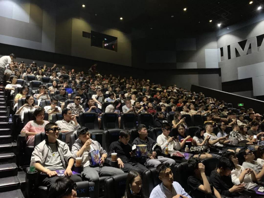专访移动电影院CEO高群耀丨5G时代，你会花25元在手机上看一场电影吗？