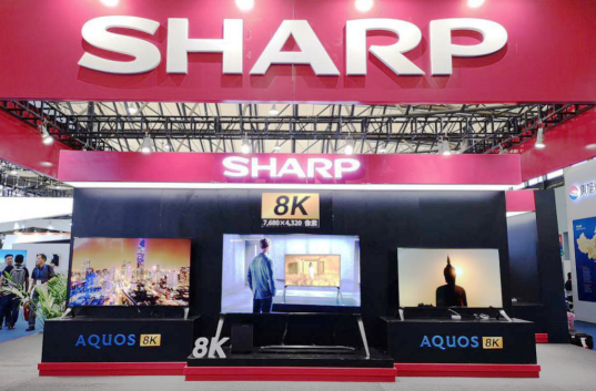 全球首台120英寸8K电视惊艳亮相夏普UDE2019展台