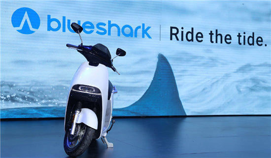 智能电动摩托车的典范，极具潜力的创新单品，蓝鲨Robor体验浅谈