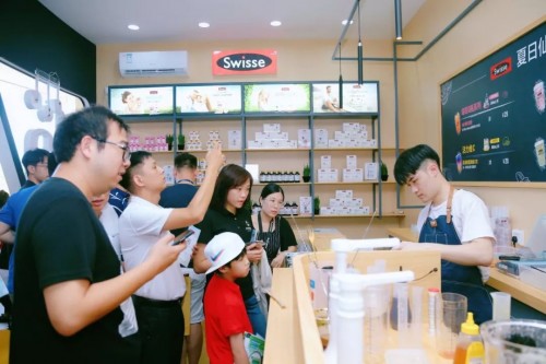 构筑产业发展新云图，健合携旗下Swisse闪耀亮相2019西普会