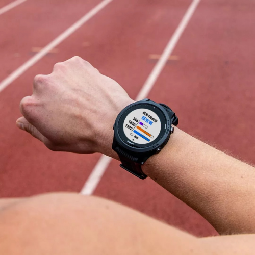 Garmin Forerunner 945：越野玩家的安全护卫