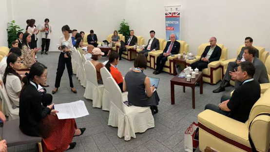 英礴作为英国科创公司代表受邀参加2019智博会