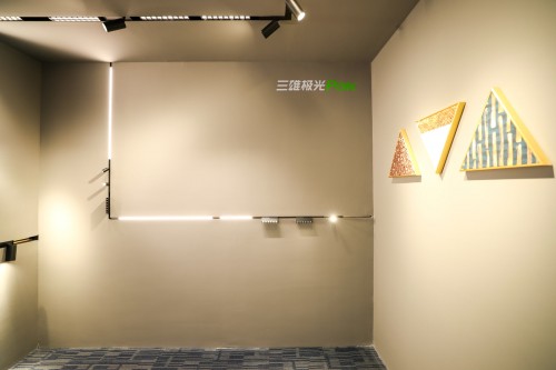 三雄极光在广州设计周：每一束光都有价值
