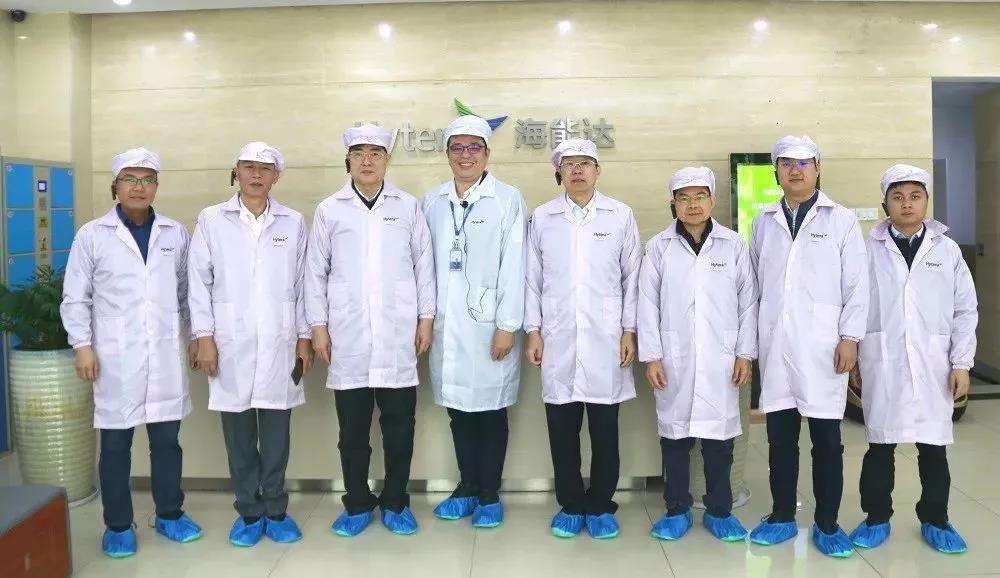 原国务院参事及中国航空综合技术研究所代表参观海能达智能工厂