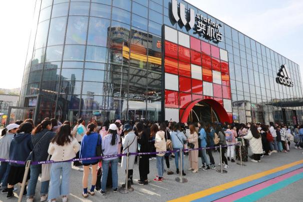 福布斯发布“中国社交零售影响力30“榜单，十二栋王彪上榜