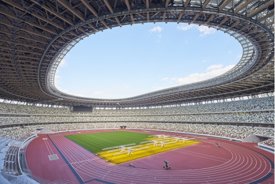 NEC的360度环绕型带状招牌显示屏助阵日本国立竞技场