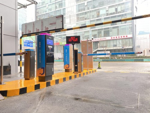 捷停车·云托管落地方正国际大厦！创新车场管理服务带来全新智慧体验