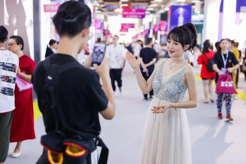 钱皓：如何跟上结婚“增量市场”新风口？婚礼纪趋势洞察大揭秘
