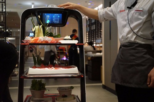 2020，送餐机器人的海外市场爆发之年