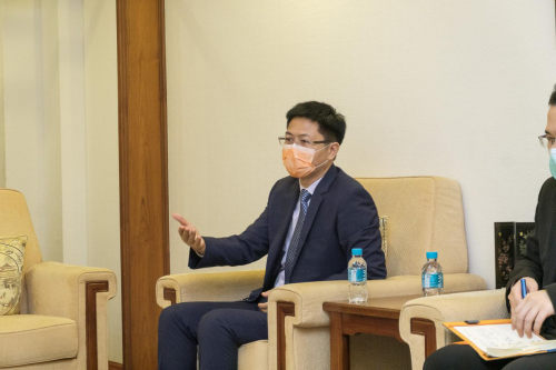驻泰总领事点赞善举，亚洲大众集团捐赠医疗物资 共抗疫情
