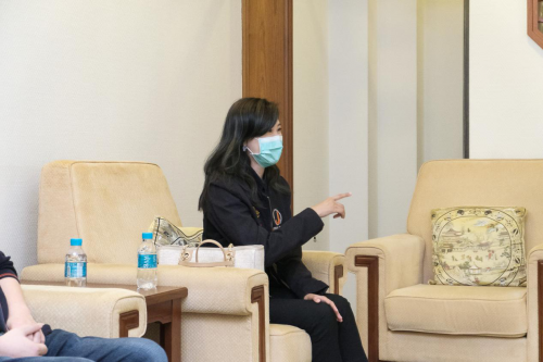 驻泰总领事点赞善举，亚洲大众集团捐赠医疗物资 共抗疫情