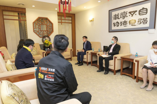 驻泰总领事点赞善举，亚洲大众集团捐赠医疗物资 共抗疫情