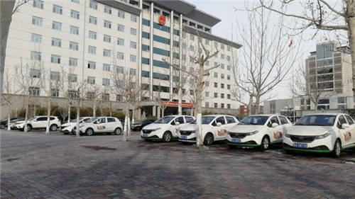 同心筑力 共克疫情 “左中右出行”在行动