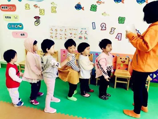 芭迪熊亲幼馆：疫情期间，宝宝在家待不住该怎么办？