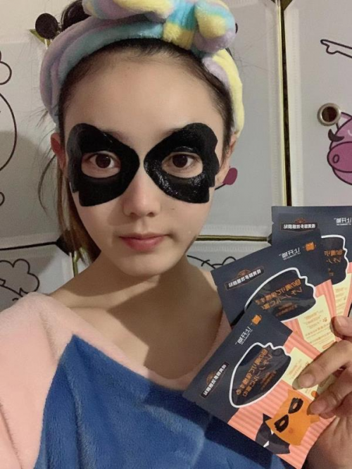 开春眼部SPA家中做 你缺的只是让开猫眼贴