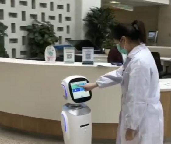 竹间智能联合科沃斯商用防疫机器人 “疫”不容辞，抗击疫情