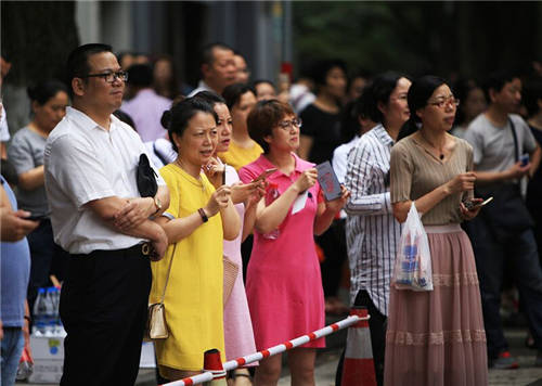 暖心吉米应援高考，寒窗苦读旗开得胜