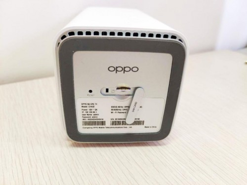 【集微拆评】OPPO 5G CPE T1评测：5G转Wi-Fi，一张卡搞定多设备