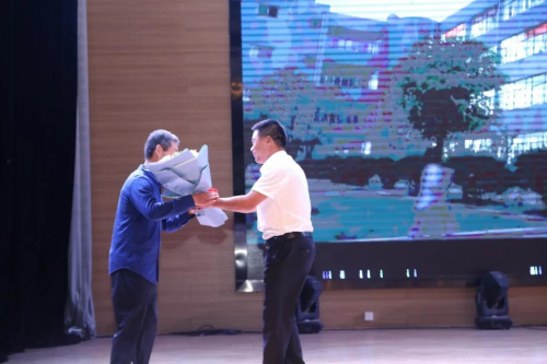 神起信息2020年教师节公益活动暖心展开