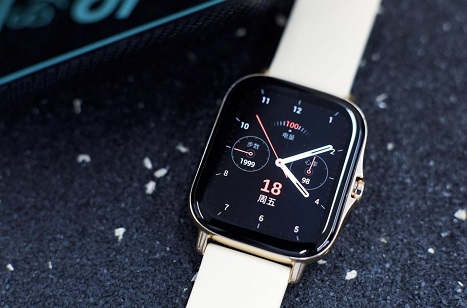 华米Amazfit GTS 2智能手表开箱：超视网膜屏幕显示效果细腻