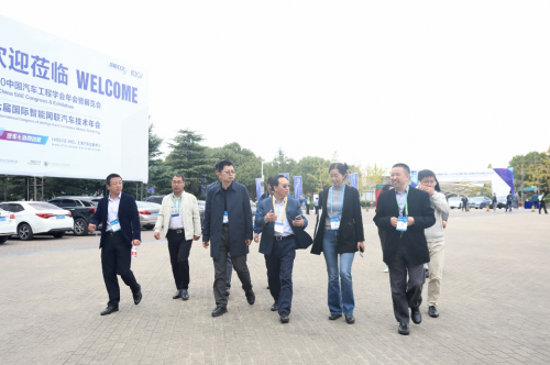 中国信科集团发挥产业桥梁作用，推动C-V2X商用步伐加速